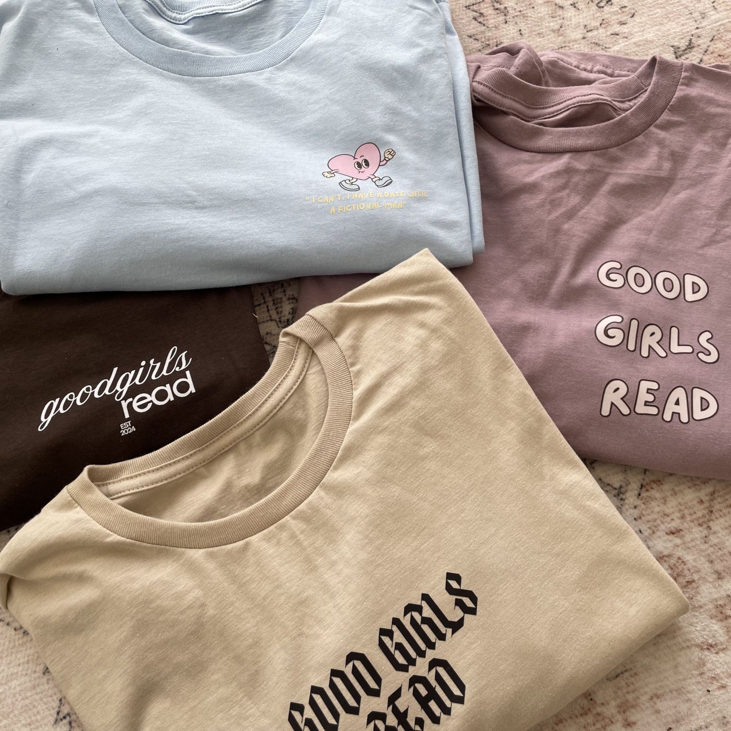 Dark Brown Good Girls Read - Oversized T-Shirt